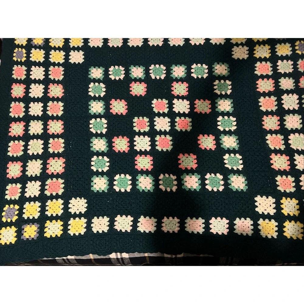 VTG Granny Square Afghan Throw 67 X 48 Green Roseanne Granny Cottage Core